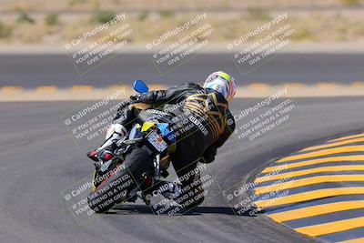 media/Oct-08-2022-SoCal Trackdays (Sat) [[1fc3beec89]]/Turn 11 Backside (1145am)/